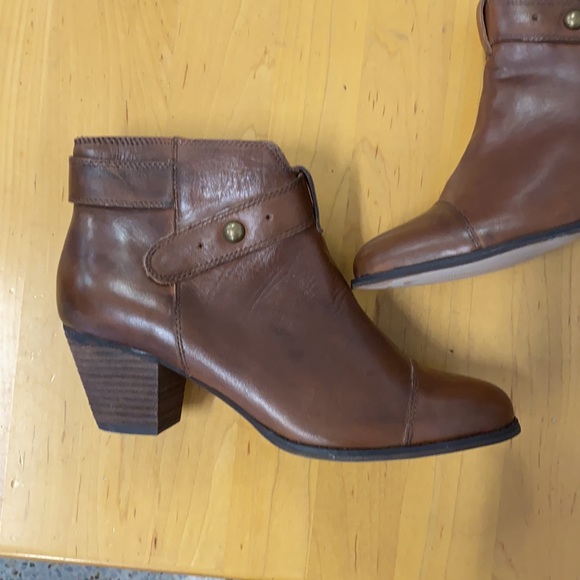 Coral como Brown heel leather boots - Picture 8 of 8